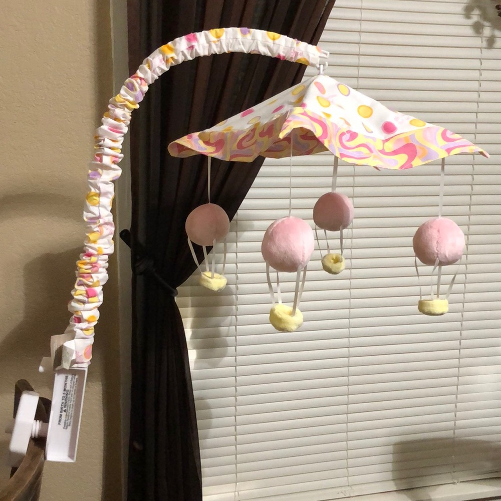 EUC “Oh the Places You’ll Go” baby mobile